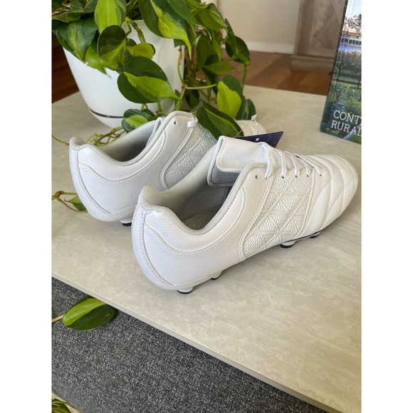 NWT Hawkwell Men’s 9 Athletic Outdoor Professional Firm Ground Soccer Cleats - Picture 3 of 6